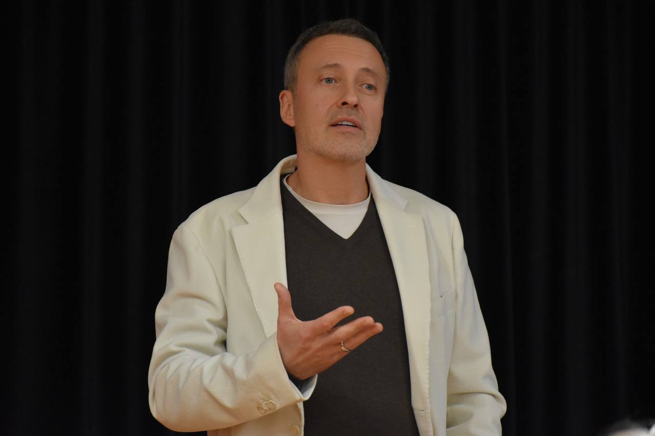 Сегодня состоялась встреча в формате «Разговор на равных. Все кроме политики»